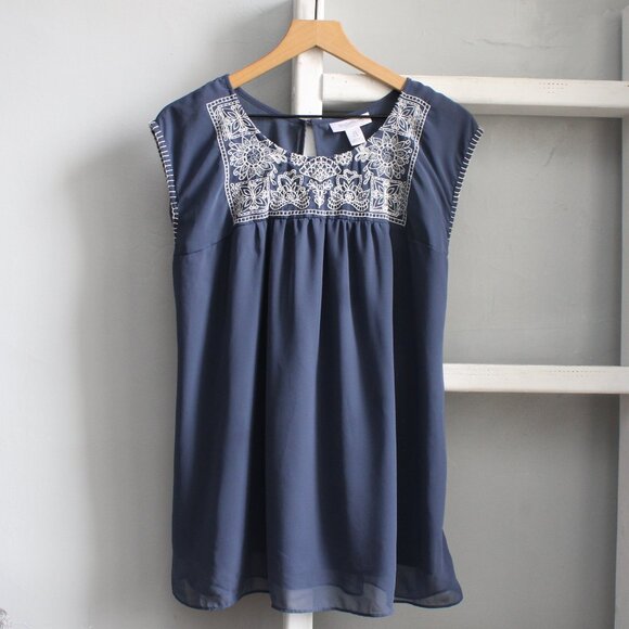 Motherhood Tops - Motherhood Blue Chiffon Floral Embroidered Sleeveless Maternity Top Size Large